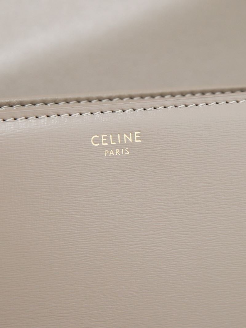 Ce1i*e triomphe bags